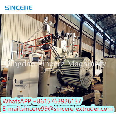 Machine voor het maken van extruderende buizen met een grote diameter HDPE-holte