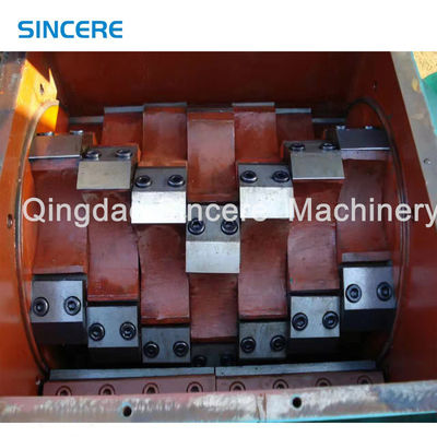 Single Shaft Double Shaft Industrial Plastic Shredder For Bottle Flakes / Plastic Pipes