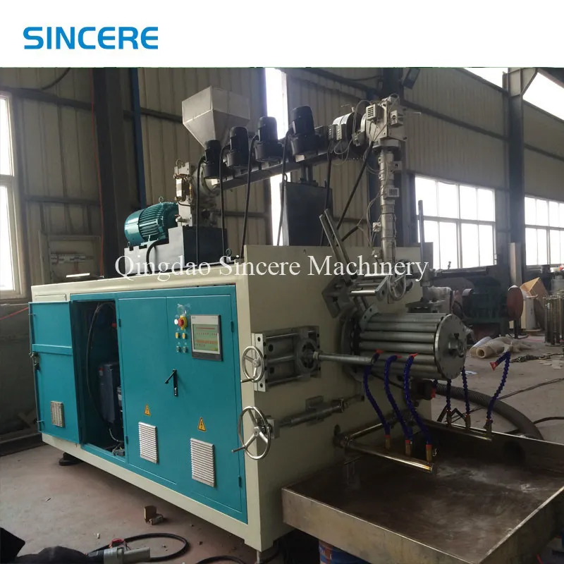 Máy sản xuất ống nhựa polyethylen củng cố PVC 3